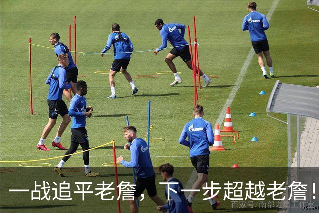 一战追平老詹，下一步超越老詹！库里身后还有乔丹、哈登、KD等